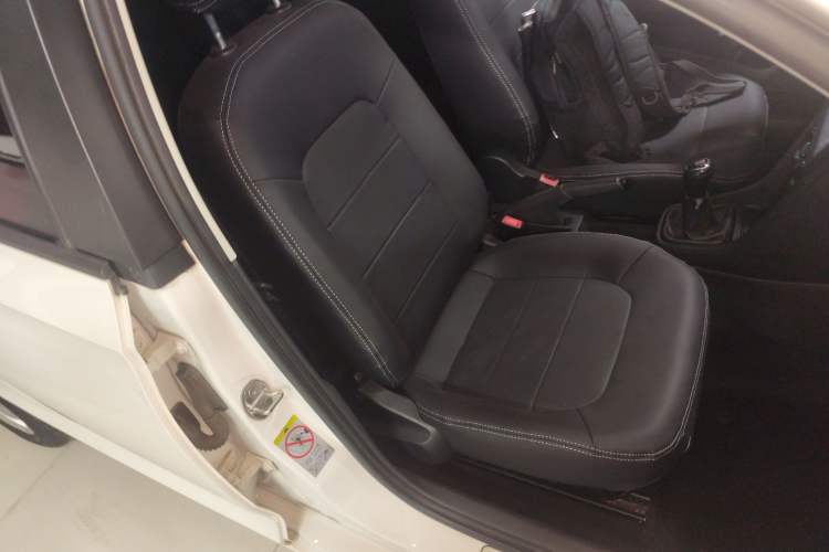 Used Skoda Rapid Spaceback 2016 Revised Version 1.4L Manual Front-Drive Edition
