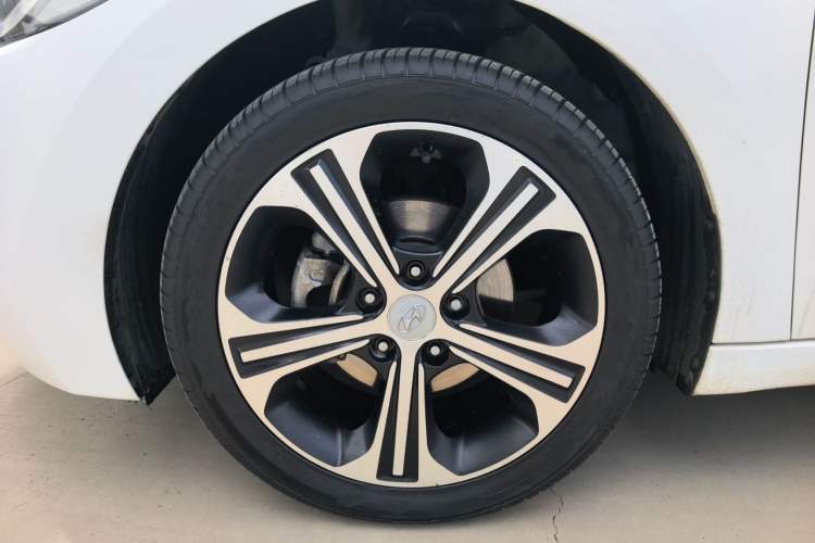 Used Hyundai Elantra (6th Generation / Lingdong) 2018 1.4T Dual-Clutch Xuan Dong · Dynamic Edition
