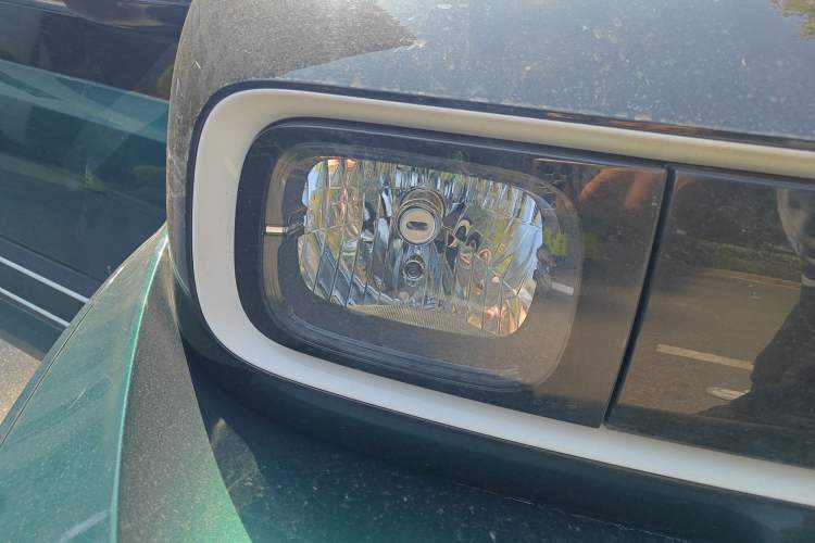 Used Baojun KiWi EV 2021 Designer Lithium Iron Phosphate Right Front Headlight