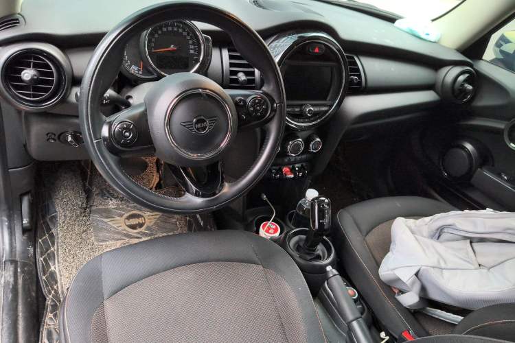Used MINI 2020 1.5T ONE PLUS Center Console