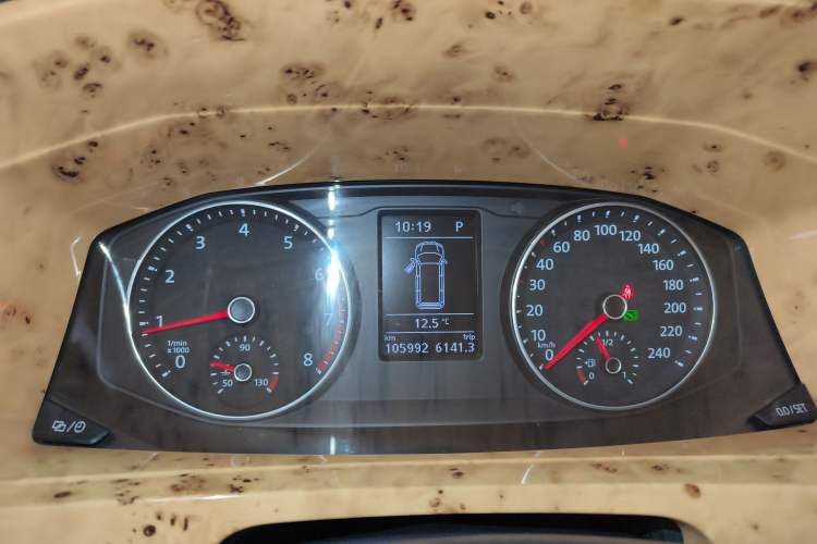 Used Volkswagen Caravelle 2018 2.0 TSI 4x4 Comfort Edition 7 Seats