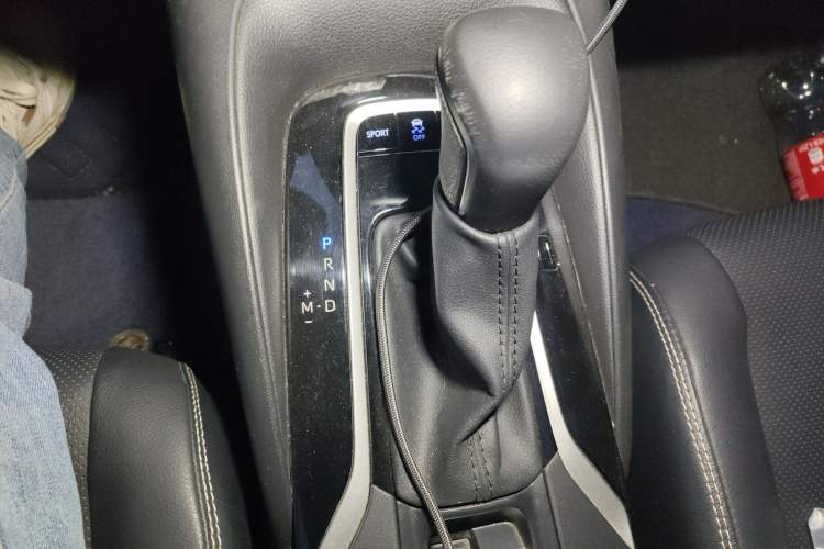 Used Toyota Corolla 2021 1.2T S-CVT Luxury Edition Gear Lever