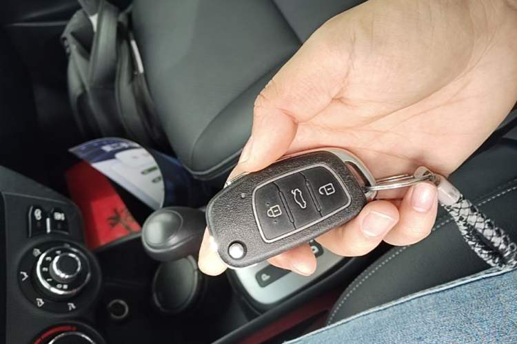 Used Kia K2 2012 Sedan 1.4L Automatic GLS Commemorative Edition