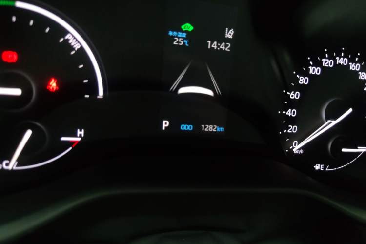 Used Toyota Sienna 2026 Model 2.5L Dual-Engine Two-Wheel-Drive Comfort Edition