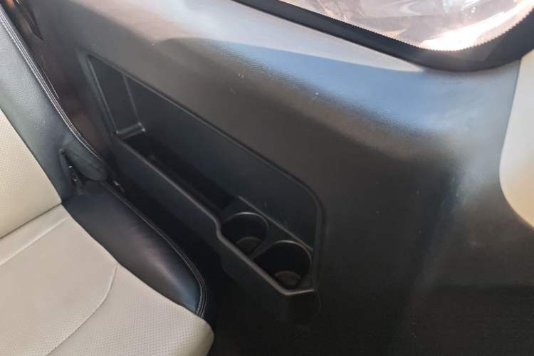 Used JAC Refine M3 2016 IKEA Edition 1.6L Luxury Model