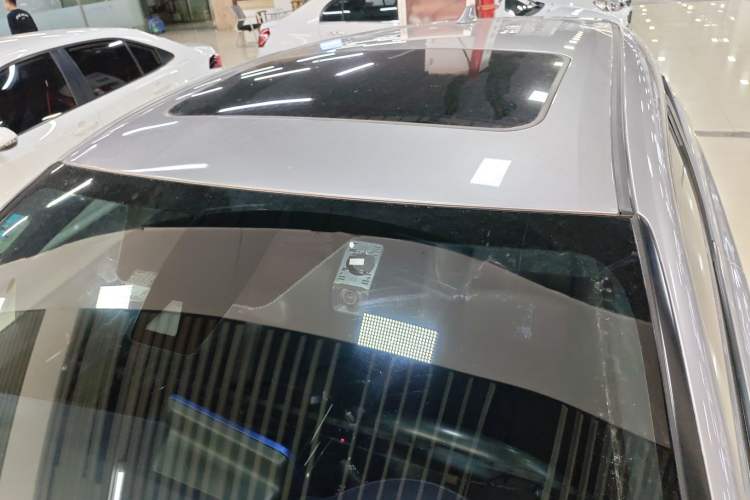 Used Toyota IZOA 2018 2.0L Yichi Edition China V Standard Roof