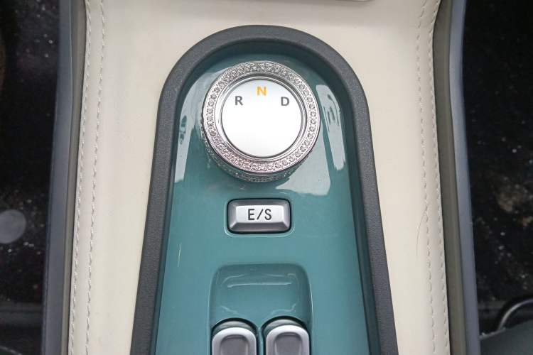 Used CHANGAN NEVO Lumin 2024 130km Qingyue Version
