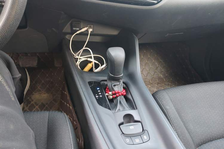 Used Toyota IZOA 2021 2.0L Enjoy Edition
