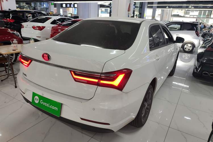 Used BYD Qin 2019 1.5L Automatic Luxury Model Rear Right 45 Deg