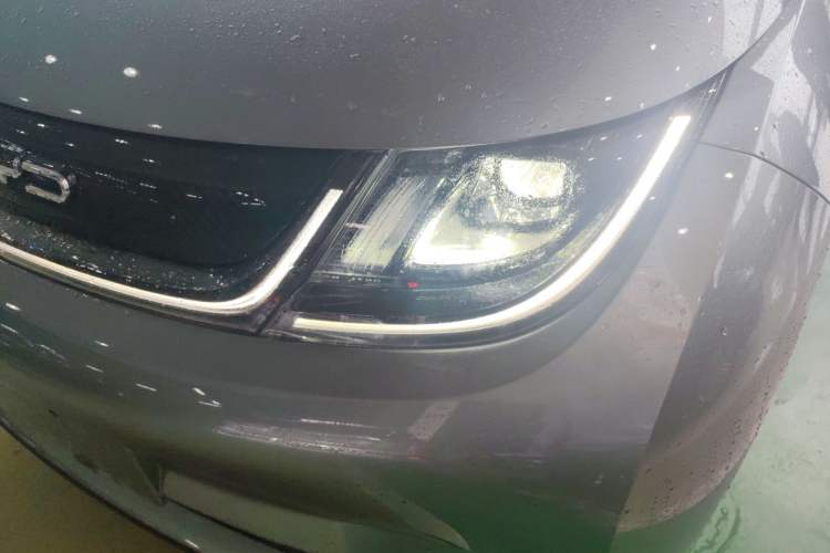 Used BYD Dolphin 2023 420 km Fashion Edition