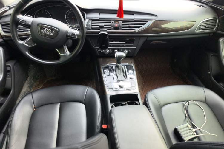 Used Audi A6L 2015 TFSI Millionth Anniversary Intelligent Model Center Console