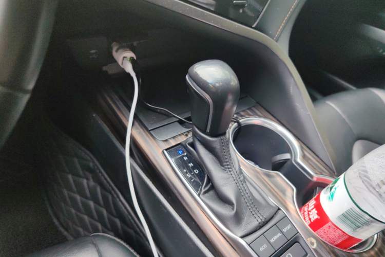 Used Toyota Camry 2018 2.5G Luxury Edition Gear Lever