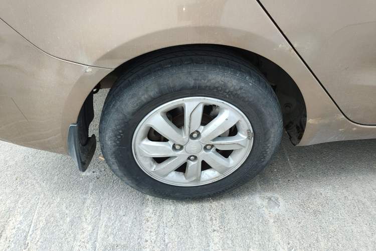 Used Kia K2 2015 Sedan 1.4L MT GLS
