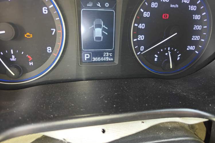 Used Hyundai Mistra 2014 1.8L Automatic Comfort Model GL