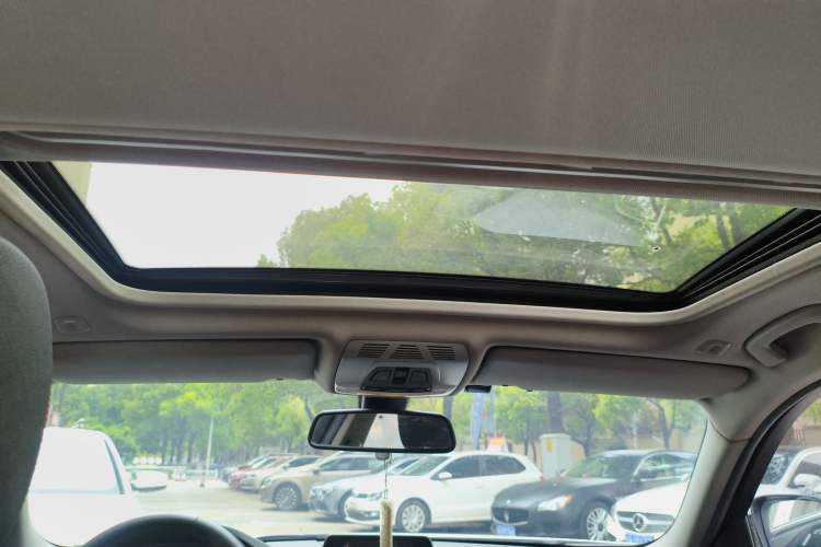 Used BMW 3 Series 2016 320Li Fashion Model Headliner