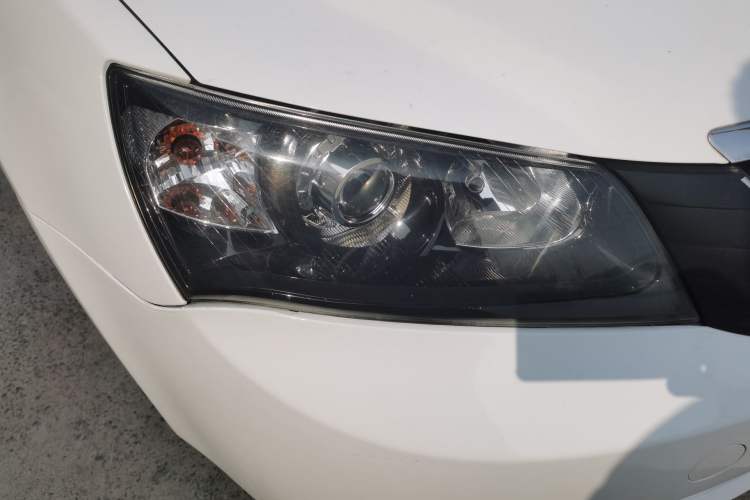 Used Geely Auto Classic Emgrand 2013 Sedan 1.8L Manual Elite Model