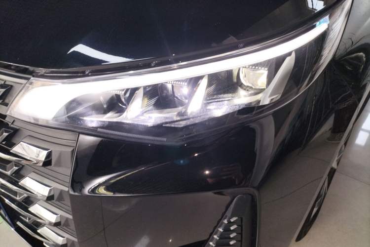 Used GAC Trumpchi M6 2023 PRO 270T DCT Luxury Edition Left Front Headlight