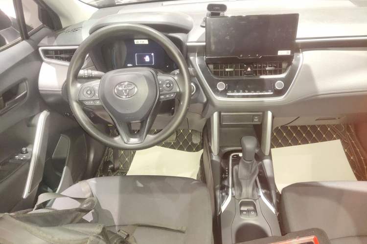 Used Toyota Corolla Cross 2024 2.0L Elite Edition Audio And AC Panel
