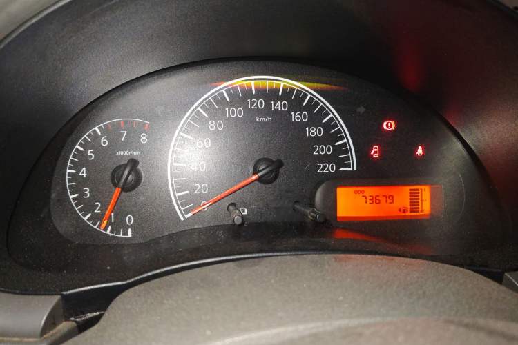 Used Nissan Sunny 2015 1.5XE Manual Comfort Edition Instrument Cluster