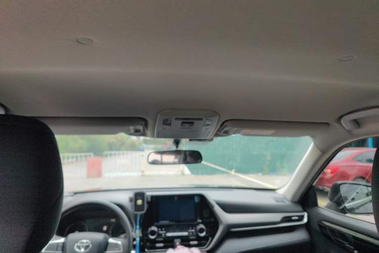 Used Toyota Highlander 2023 2.5L Smart Electric Hybrid Dual-Drive Elite Version 7 Seats
