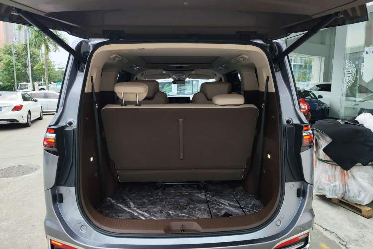 Used Bestune M9 2023 2.0T Ultimate Edition
