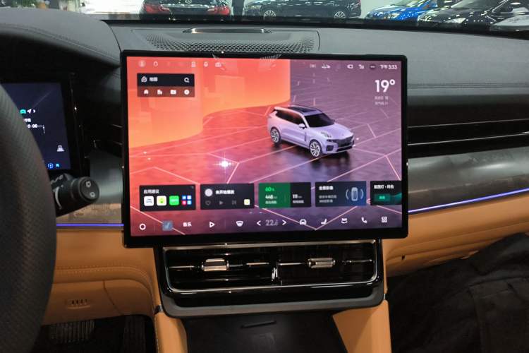 Used Lynk & Co 09 EM-P 2025 2.0TD EM-P Four-Wheel Drive Max Five Seats Audio And AC Panel