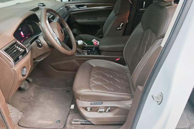 Used Volkswagen Viloran 2020 380TSI Prestige Edition
