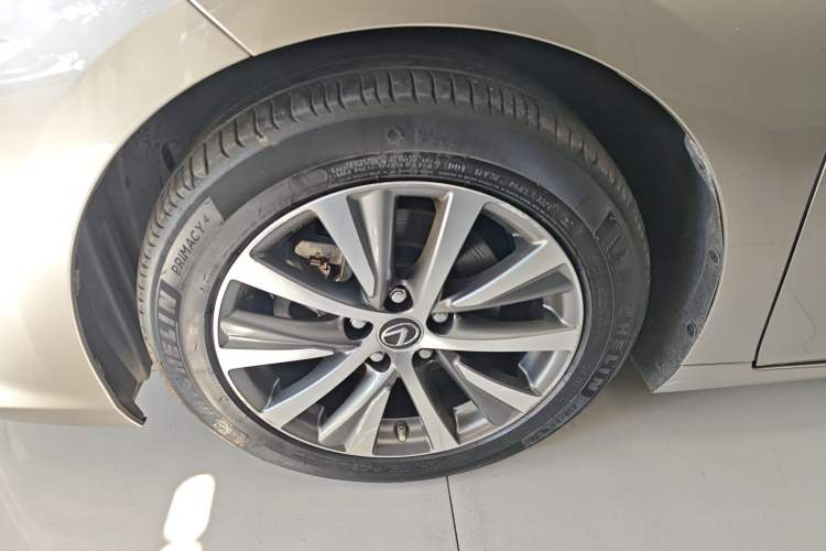 Used Lexus ES 2020 300h Premier Edition
