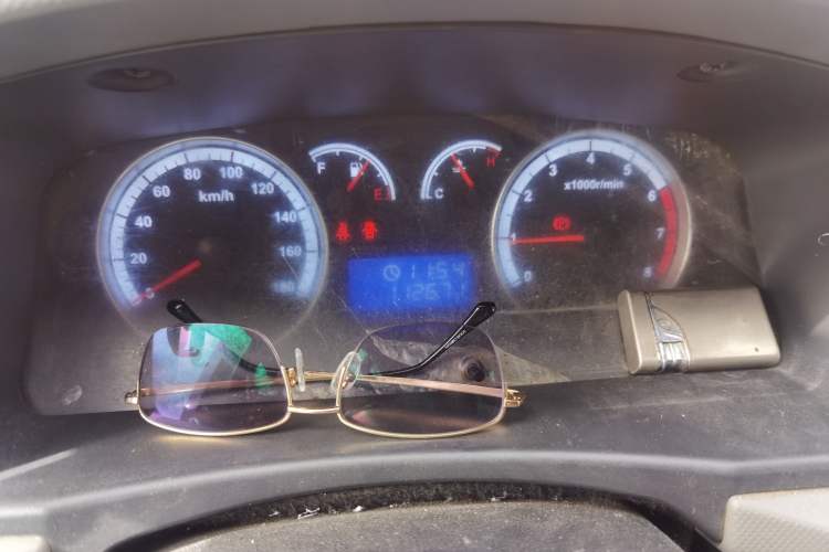 Used Foton Scenic G7 2021 2.4L Gasoline Commercial Version Long Wheelbase High Roof 4-Seater Van – 4K22D4M
