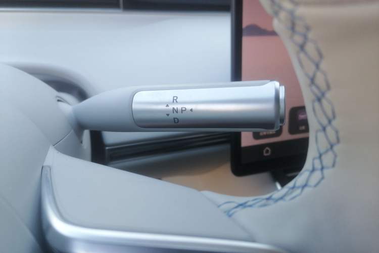 Used Hima Luxeed S7 2025 855 km Max