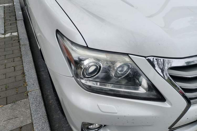 Used Lexus LX 2013 570 Right Front Headlight