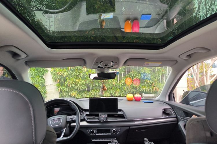 Used Audi Q5L Sportback 2022 40 TFSI Luxury Model Headliner