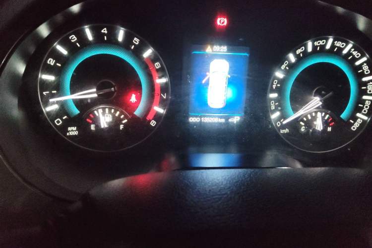 Used Haval H2 2017 Red-Label 1.5T Automatic Two-Wheel Drive Luxury Model Odometer Close Up