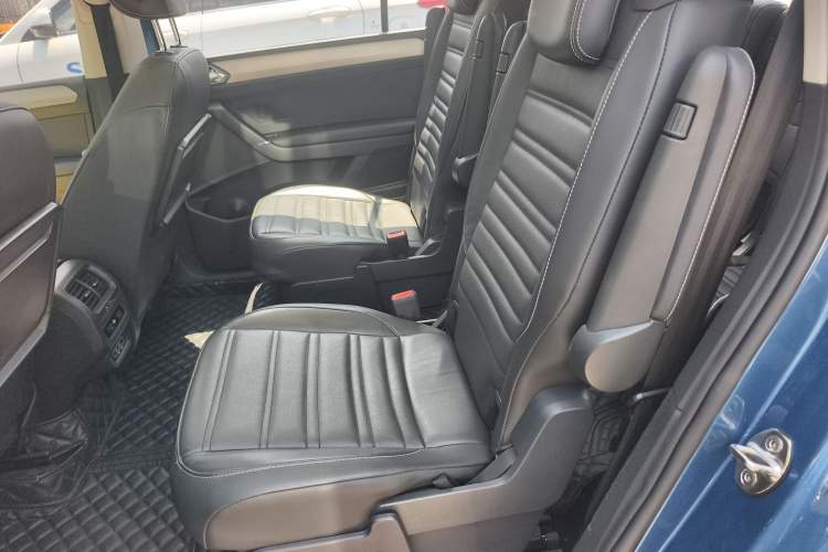 Used Volkswagen Touran 2018 Volkswagen Touran L 280TSI DSG Boundary Edition 6-Seater China VI Standard
