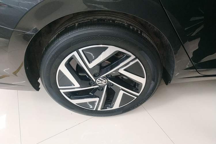 Used Volkswagen Sagitar 2023 300TSI DSG Excellence Edition Exterior 5