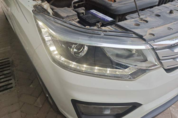 Used CHANGAN OSHAN CX70 2016 1.6L Manual Luxury Model
