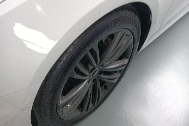 Used Audi A7 2022 45 TFSI Prestige Edition Left Front Wheel Hub