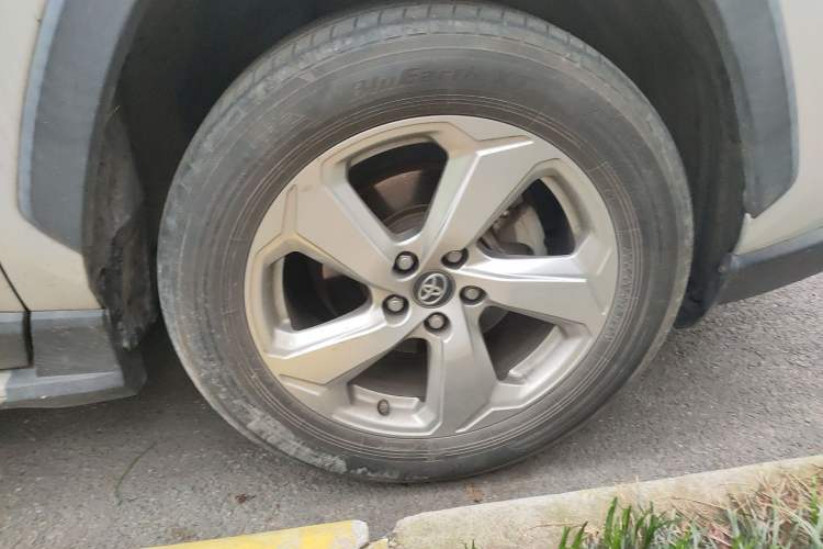 Used Toyota RAV4 2020 2.0L CVT Two-Wheel Drive Fashion Edition