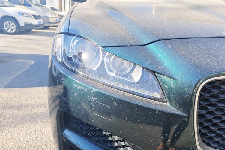 Used Jaguar F-PACE 2018 2.0T Two-Wheel Drive Urban Deluxe Edition
