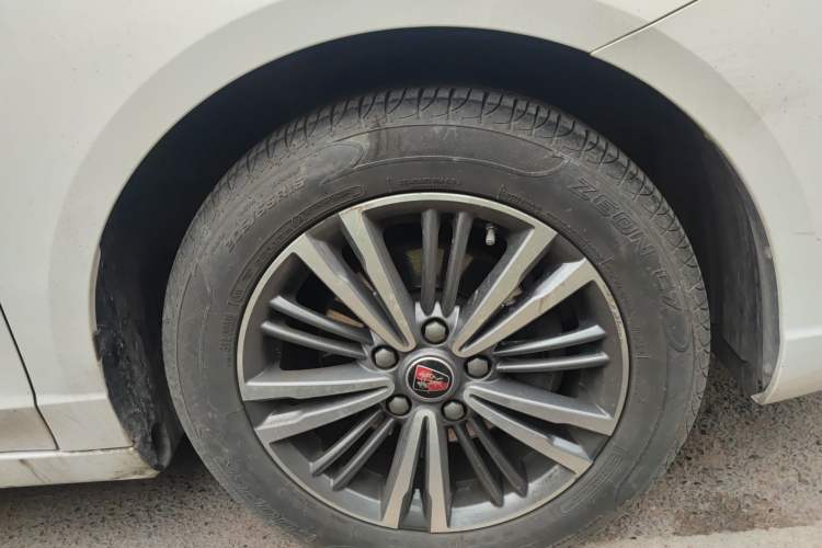 Used Roewe i5 2019 1.5L Manual 4G Connectable Langhao Edition
