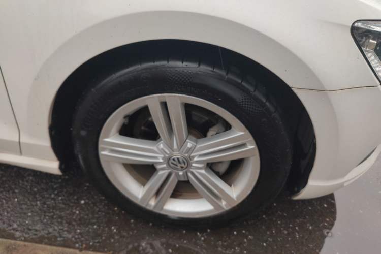 Used Volkswagen Lamando 2015 280TSI DSG Comfort Edition
