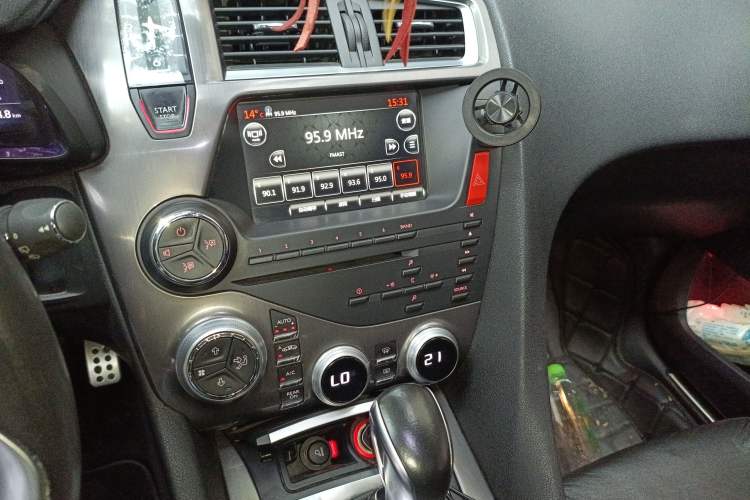 Used DS 5 2013 1.6T Luxury Edition THP200