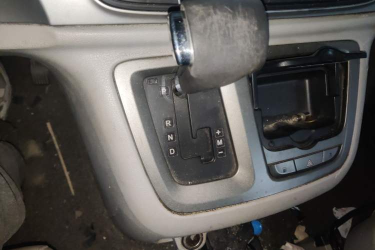 Used SAIC MAXUS G10  Gear Lever