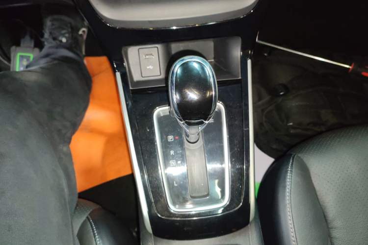 Used Nissan Sylphy 2019 1.6XV CVT Smart Connect Luxury Edition China VI Standard
