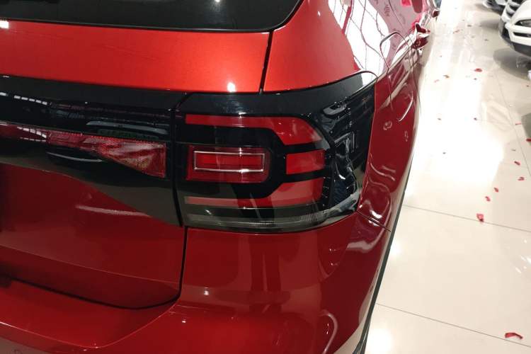 Used Volkswagen Tacqua 2020 1.5L Automatic Yue