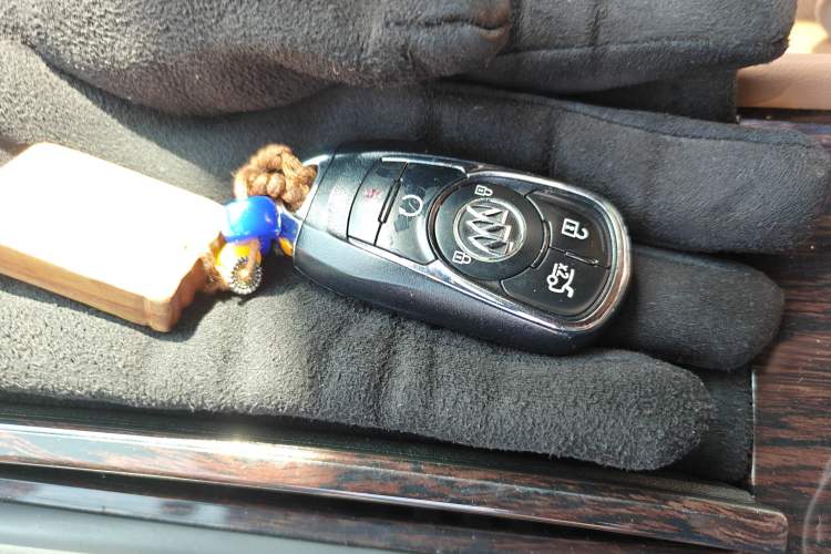 Used Buick LaCrosse 2016 20T Elite Edition Vehicle Key