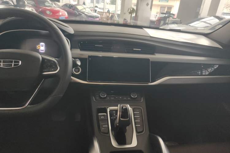 Used Geely Auto Emgrand X7 Sport 2022 1.8TD DCT Zhiya Trim Audio And AC Panel