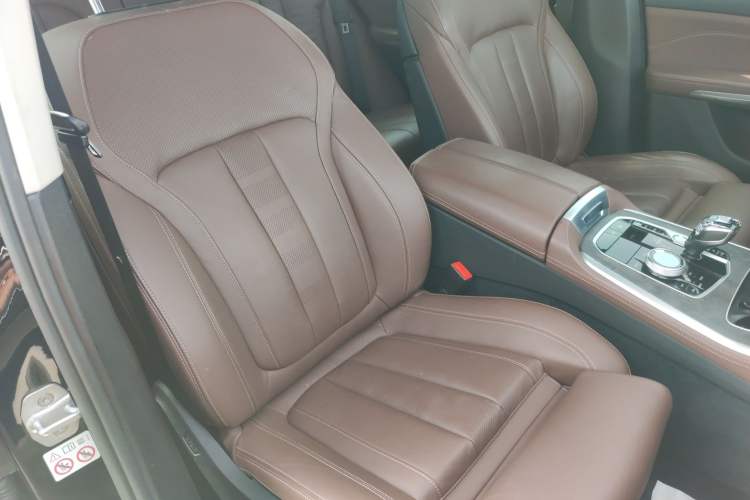 Used BMW X5 2019 xDrive40i Luxury Model with M Sport Package