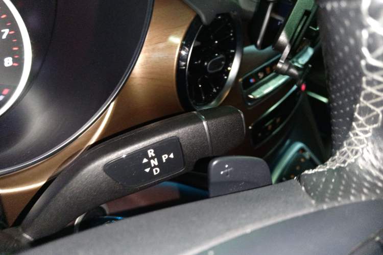 Used Mercedes-Benz V-Class 2022 V 260 L Long Wheelbase Prestige Edition
