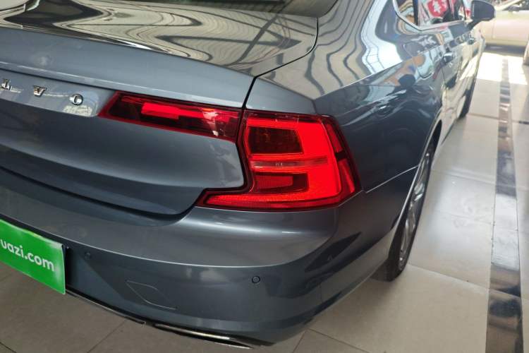 Used Volvo S90 2018 T4 Zhiyi Edition